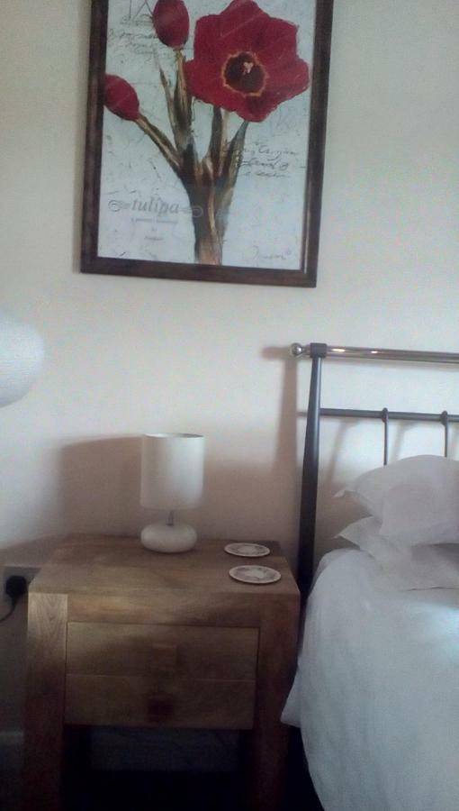 The Lincolnshire Poacher Inn Metheringham Buitenkant foto