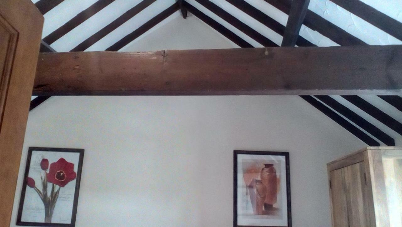 The Lincolnshire Poacher Inn Metheringham Buitenkant foto