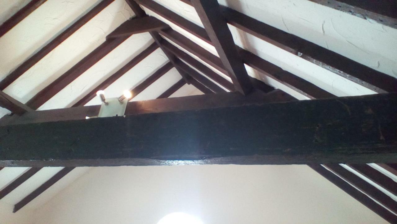 The Lincolnshire Poacher Inn Metheringham Buitenkant foto