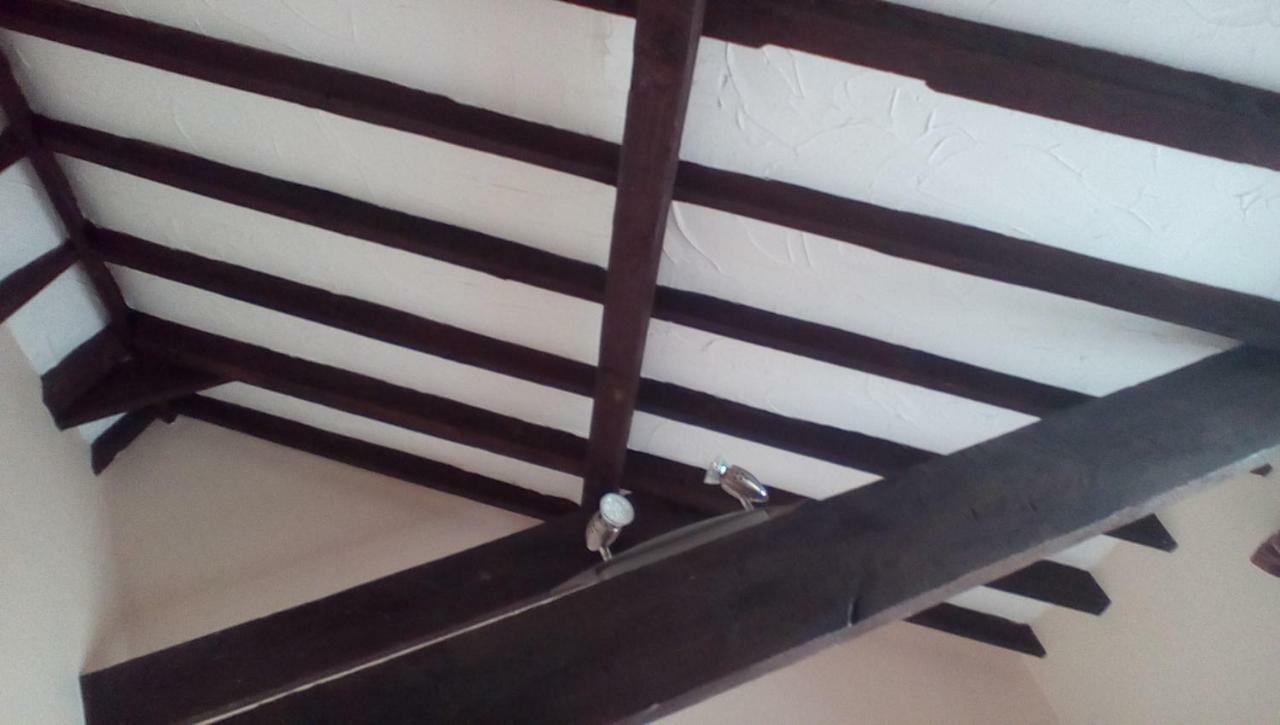 The Lincolnshire Poacher Inn Metheringham Buitenkant foto