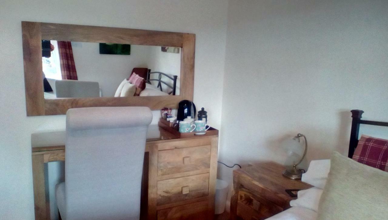 The Lincolnshire Poacher Inn Metheringham Buitenkant foto