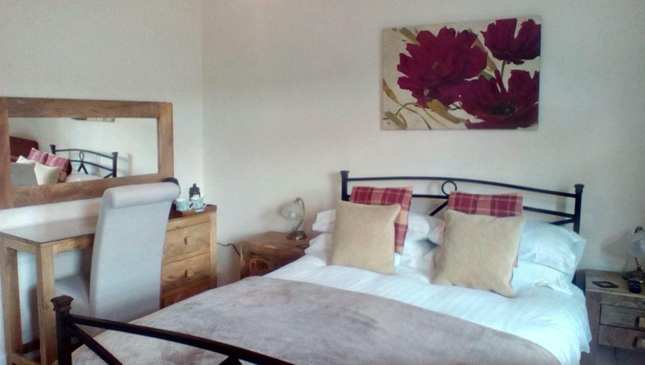 The Lincolnshire Poacher Inn Metheringham Buitenkant foto